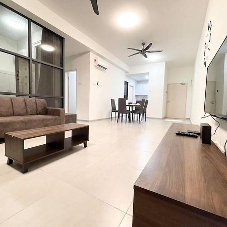Appartement Quartz Near To Jonker Walk With Infinity Pool Cozy 3B2B à Malacca Extérieur photo