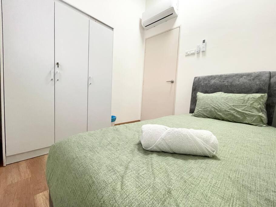 Appartement Quartz Near To Jonker Walk With Infinity Pool Cozy 3B2B à Malacca Extérieur photo