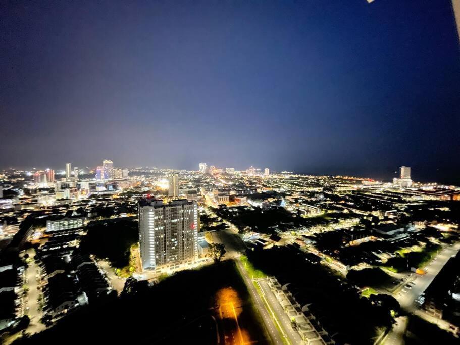 Appartement Quartz Near To Jonker Walk With Infinity Pool Cozy 3B2B à Malacca Extérieur photo