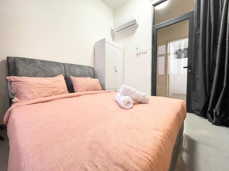 Appartement Quartz Near To Jonker Walk With Infinity Pool Cozy 3B2B à Malacca Extérieur photo